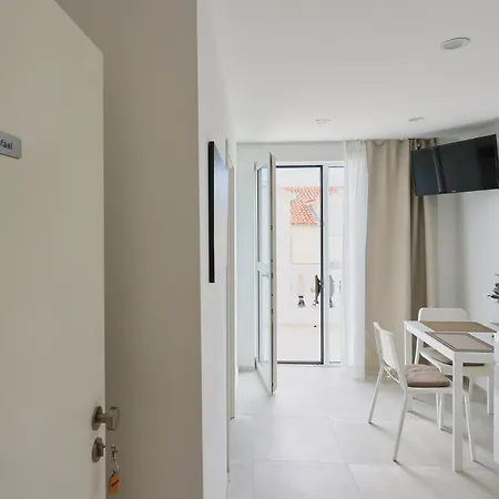 Lägenhet R A M L J A K - 