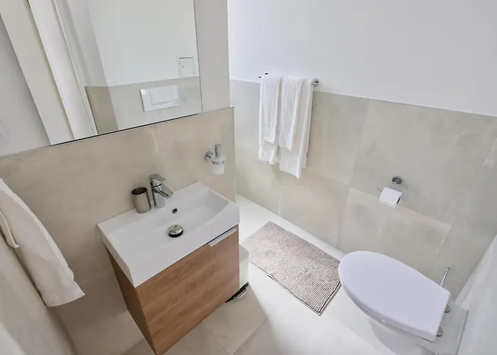 Appartement R A M L J A K - 