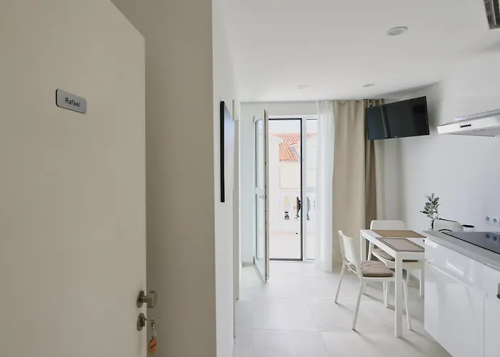 Appartement R A M L J A K - 